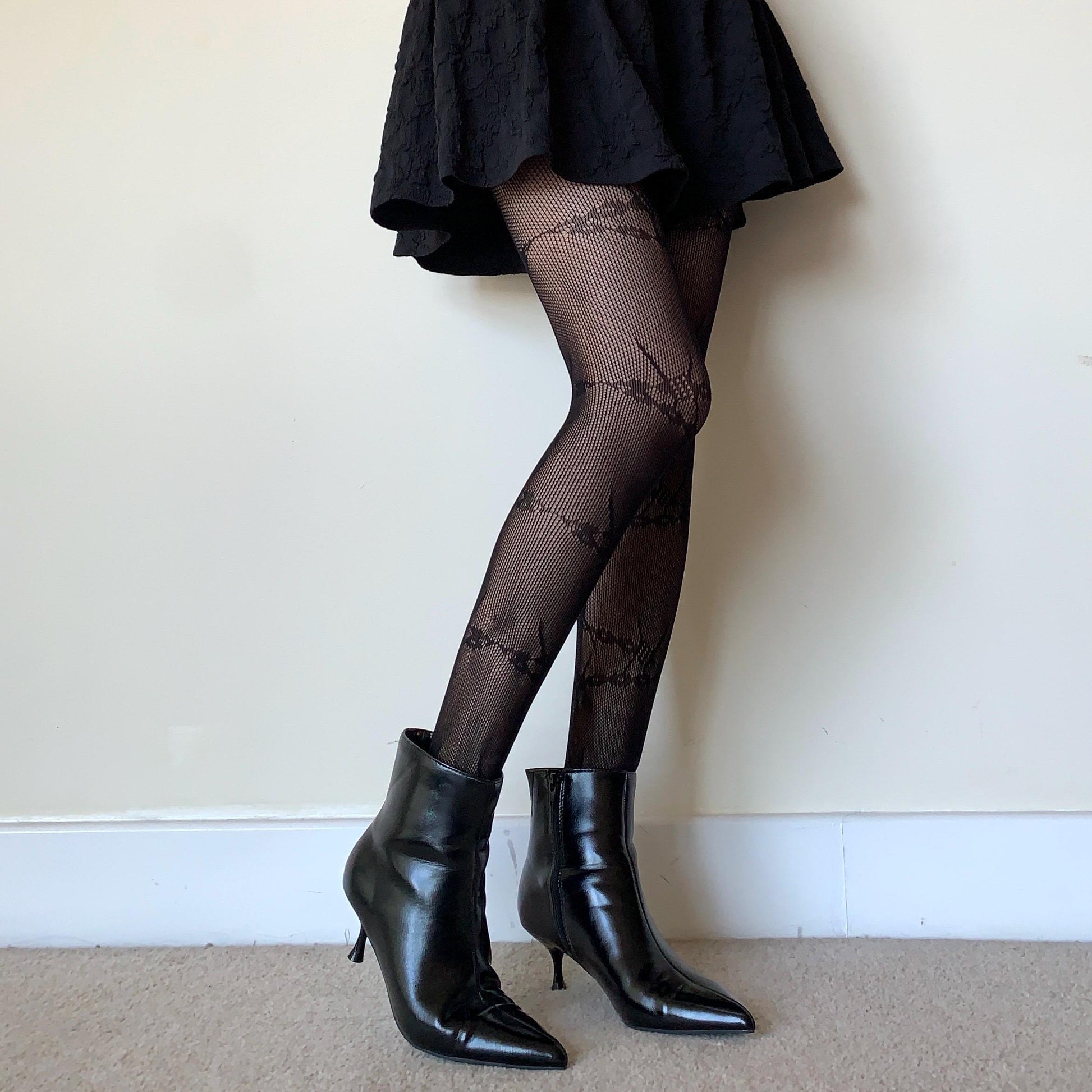 Black Barbed Wire Fishnet Tights - tights