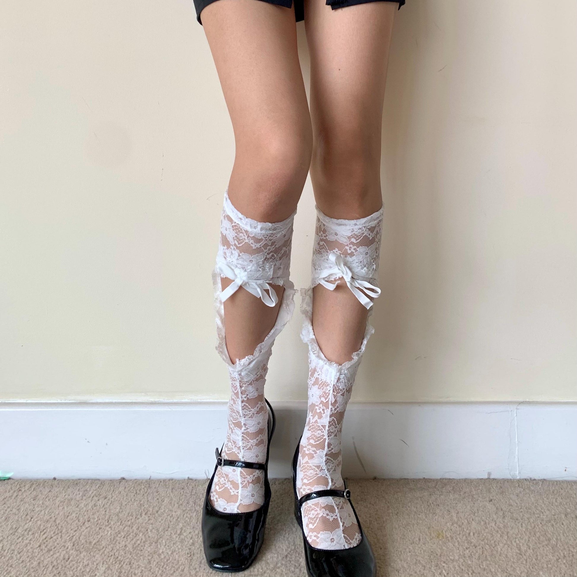 White Floral Knee-High Lace Socks with Heart Cutout Detail