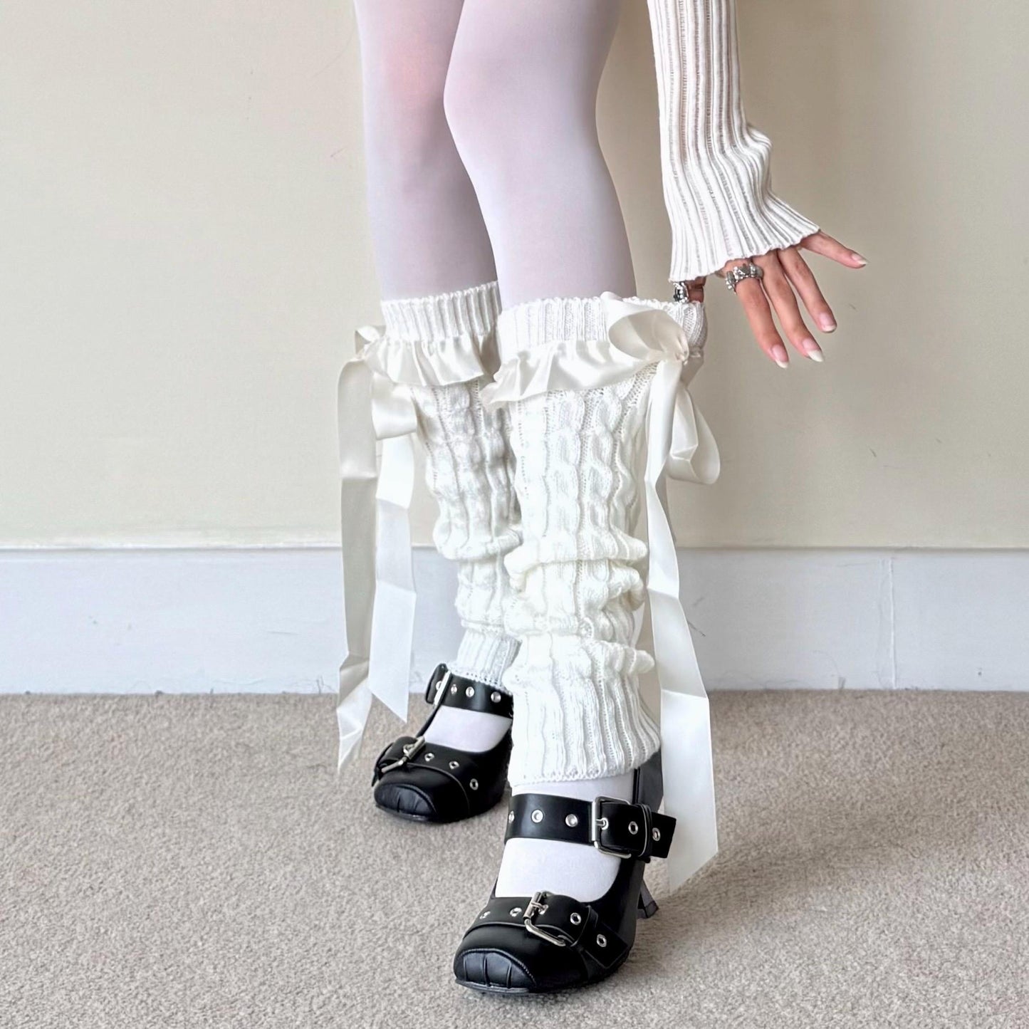 Cream White Knit-Style Leg Warmers with Lace Frill & Bow - leg warmers