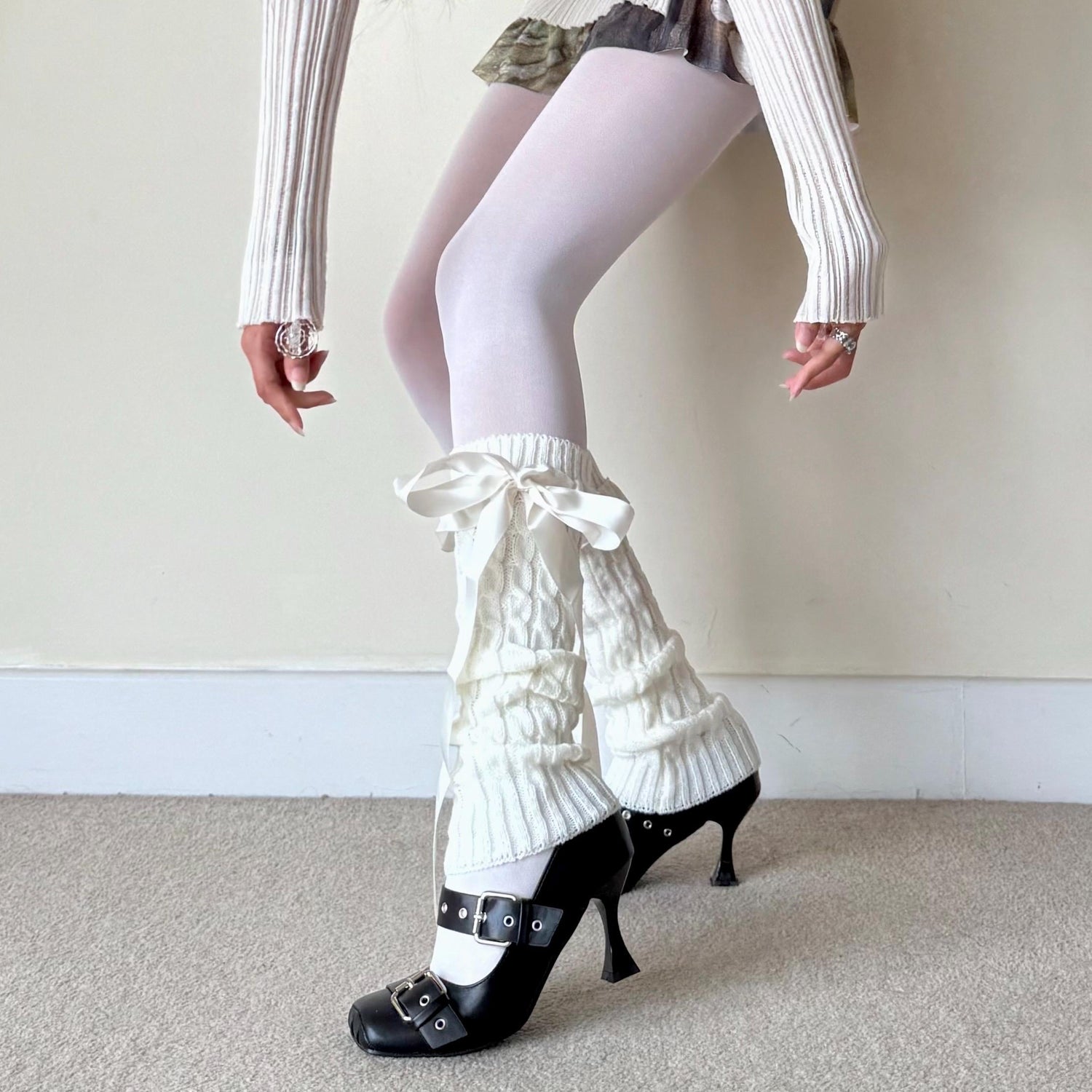Cream White Knit-Style Leg Warmers with Lace Frill & Bow