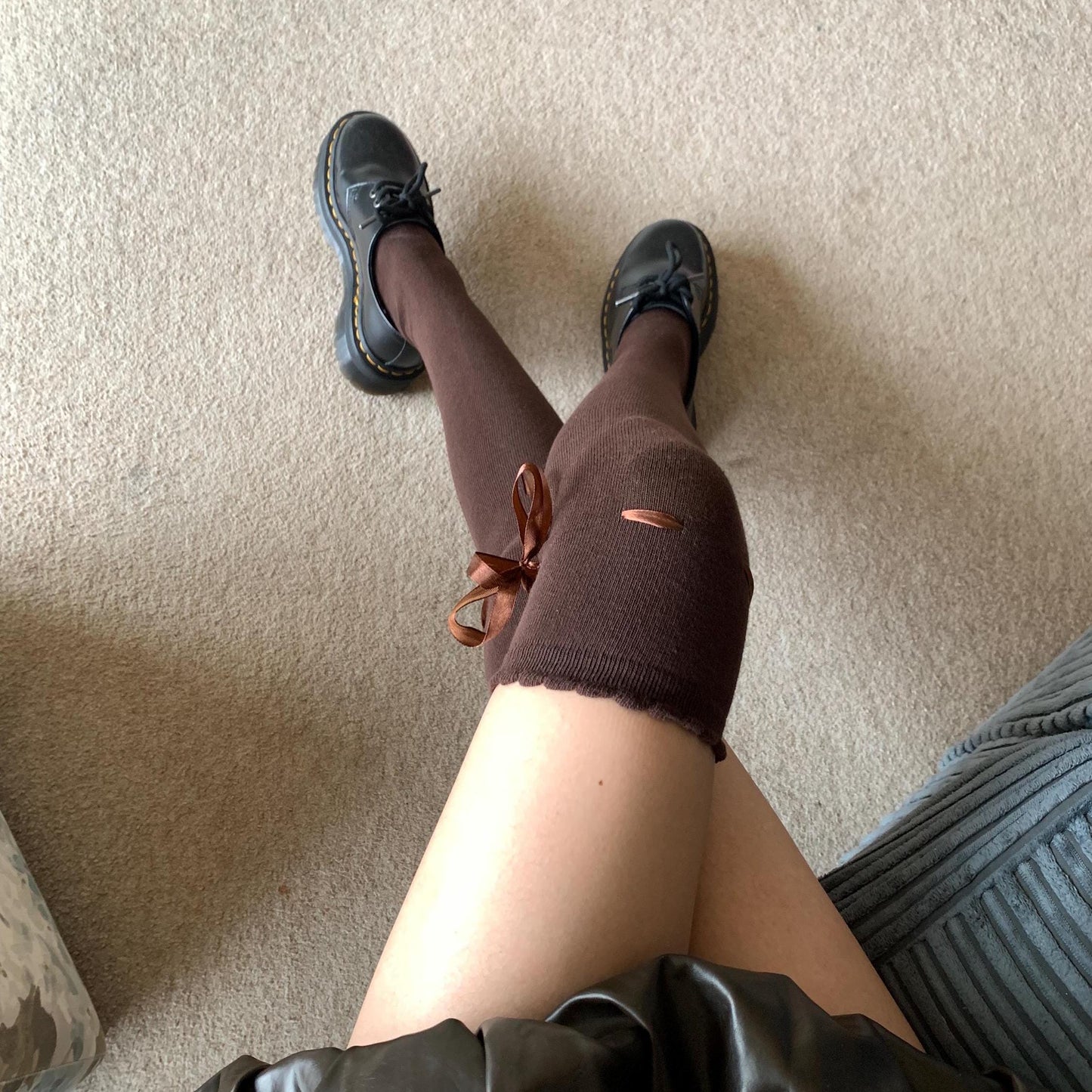 Brown Knee-high Cotton Socks with Ruffle Trim & Side Ribbon Ties - One size / Brown - stockings