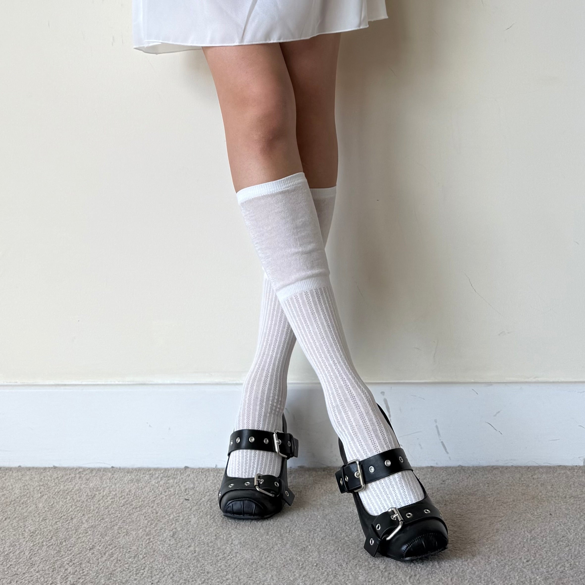 White Ribbed Combed Cotton Knee-High Socks
