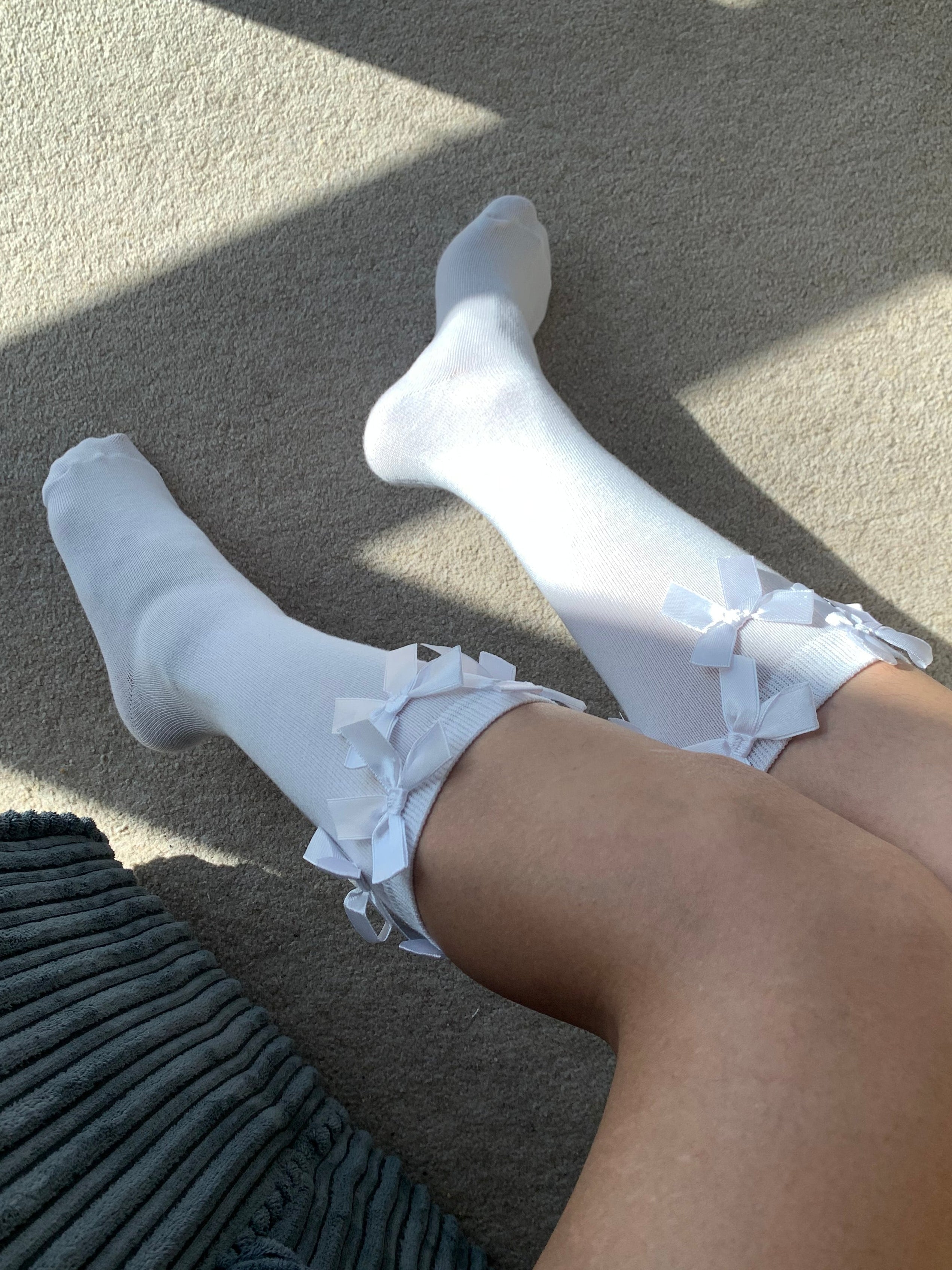 White Cotton Blend Socks with Lace Bows Trim