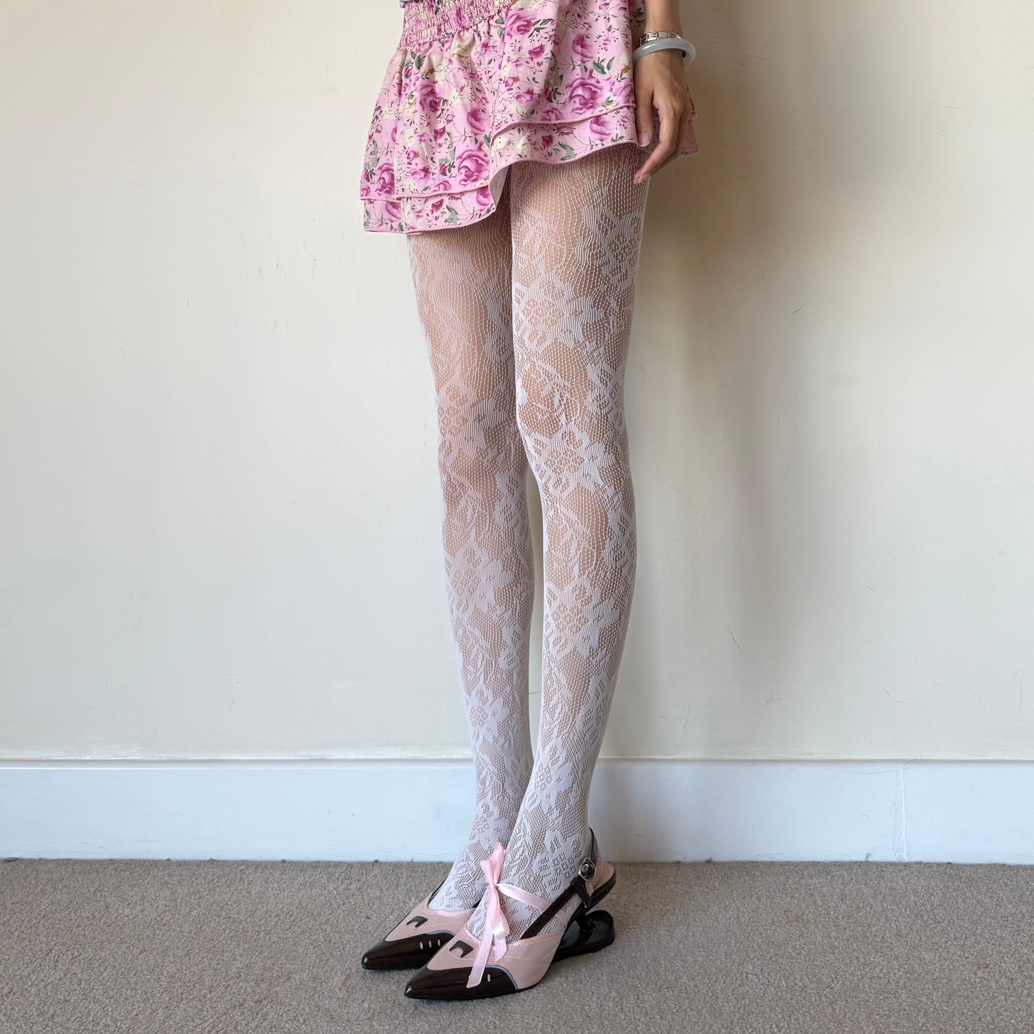 Ivory Rose Lace Fishnet Tights