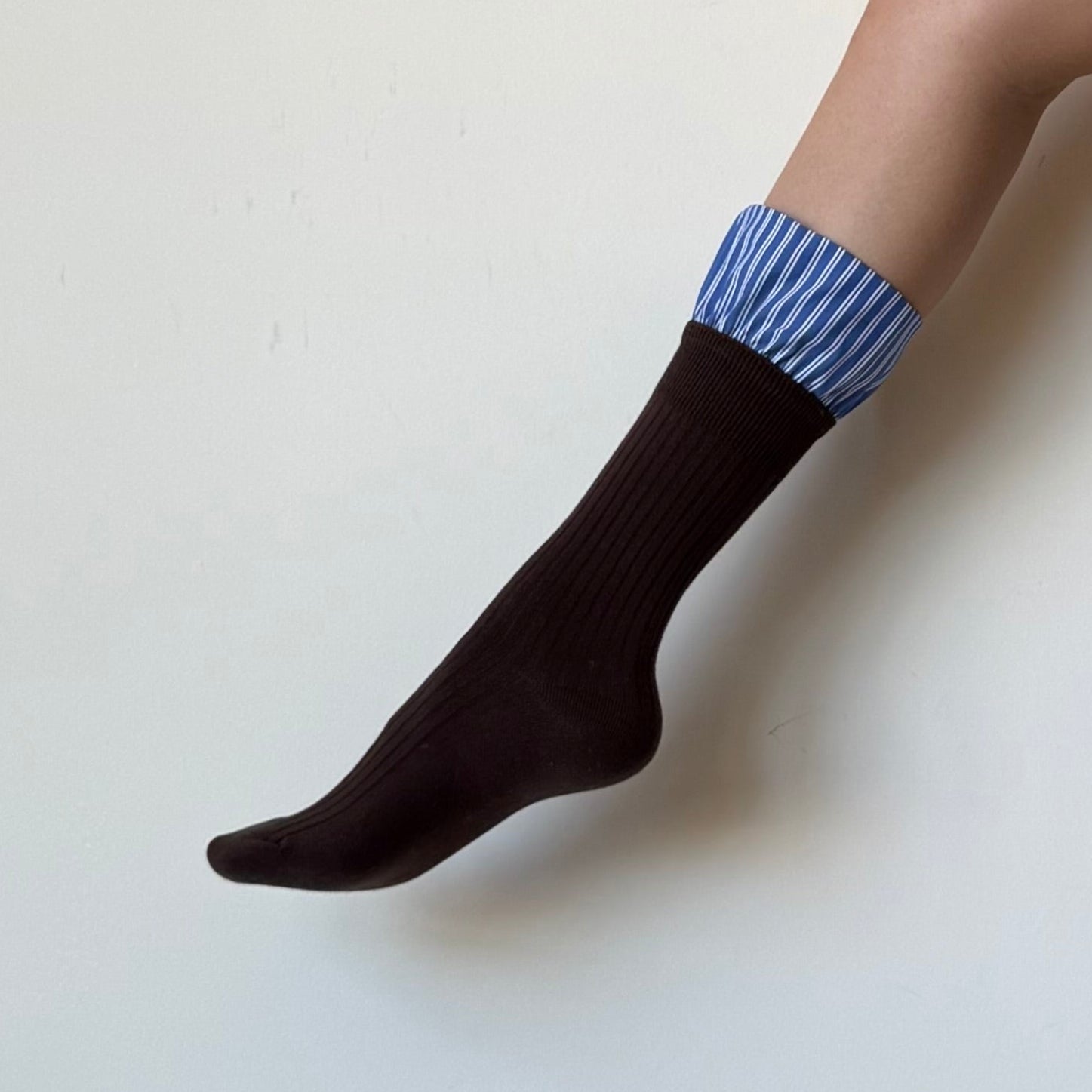 Chocolate Brown Ribbed Knee-High Socks with Blue Striped Ruffle Cuff