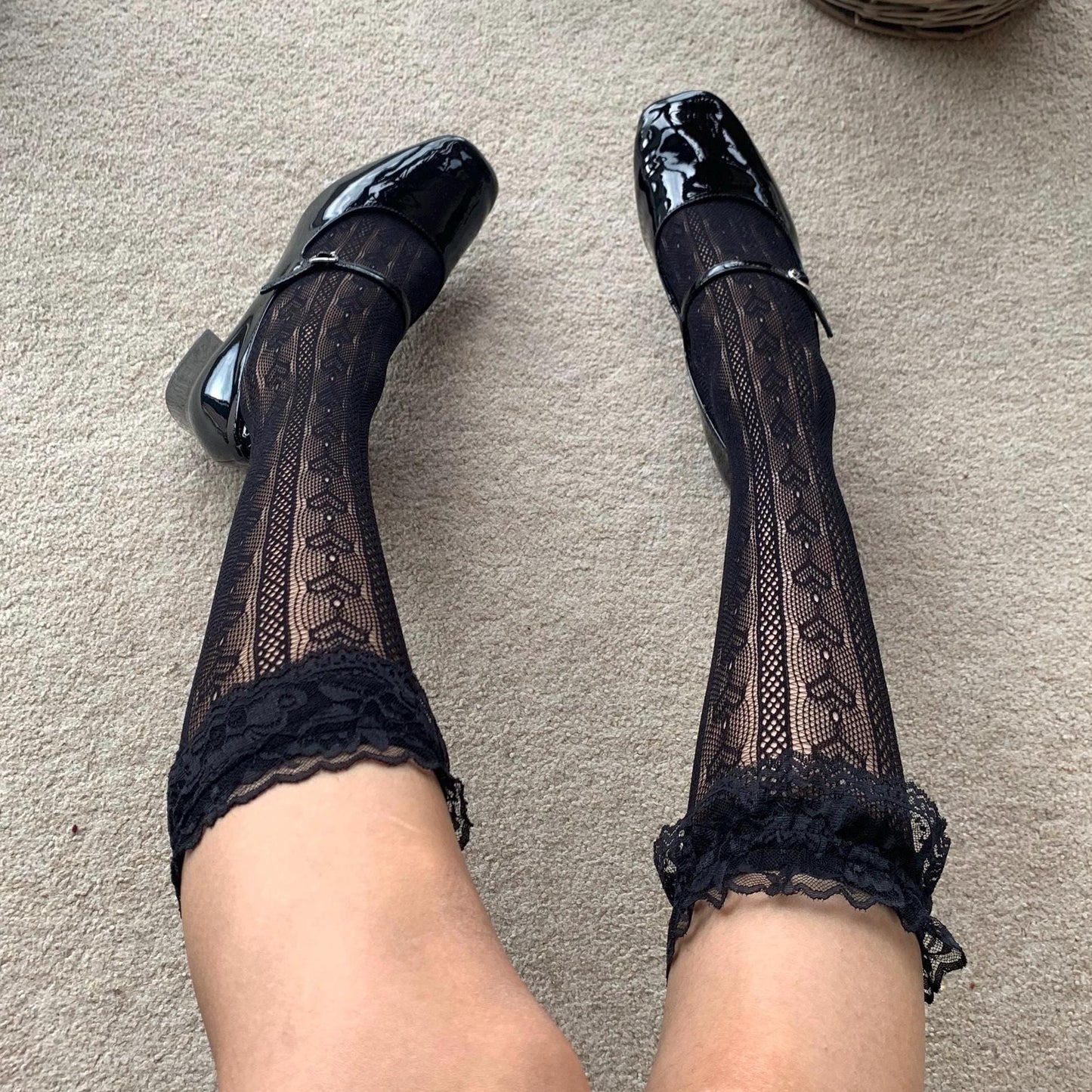 Black Heart Striped Frilled Knee-High Socks - socks