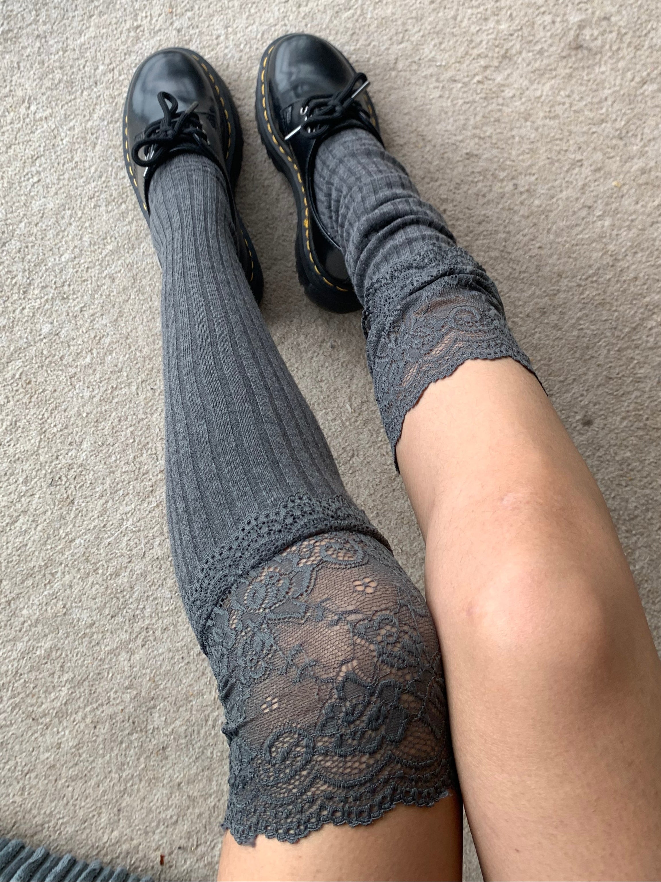 Grey Knee-High Cotton Socks with Floral Lace Trim