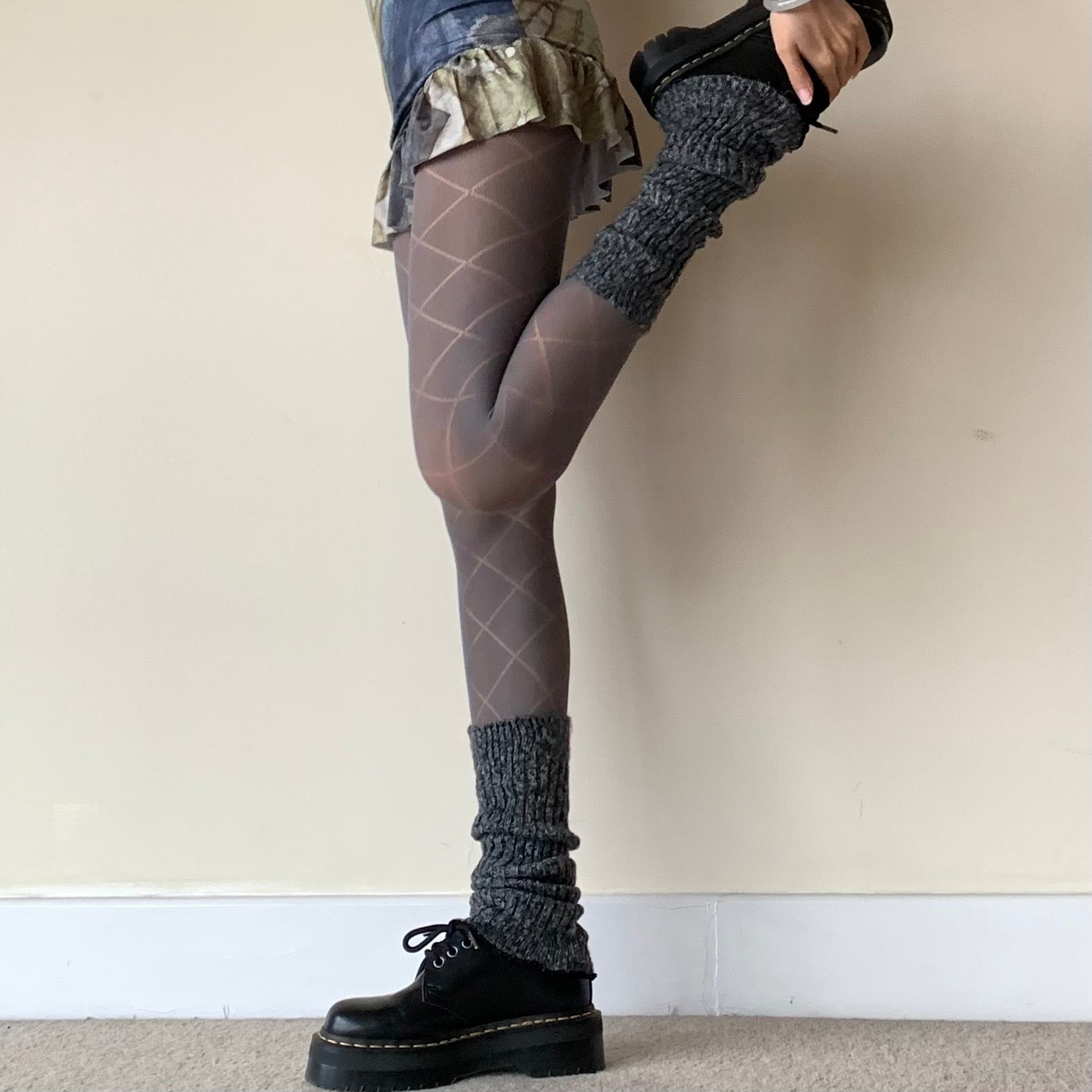 Grey Diamond Cross Lace Tights