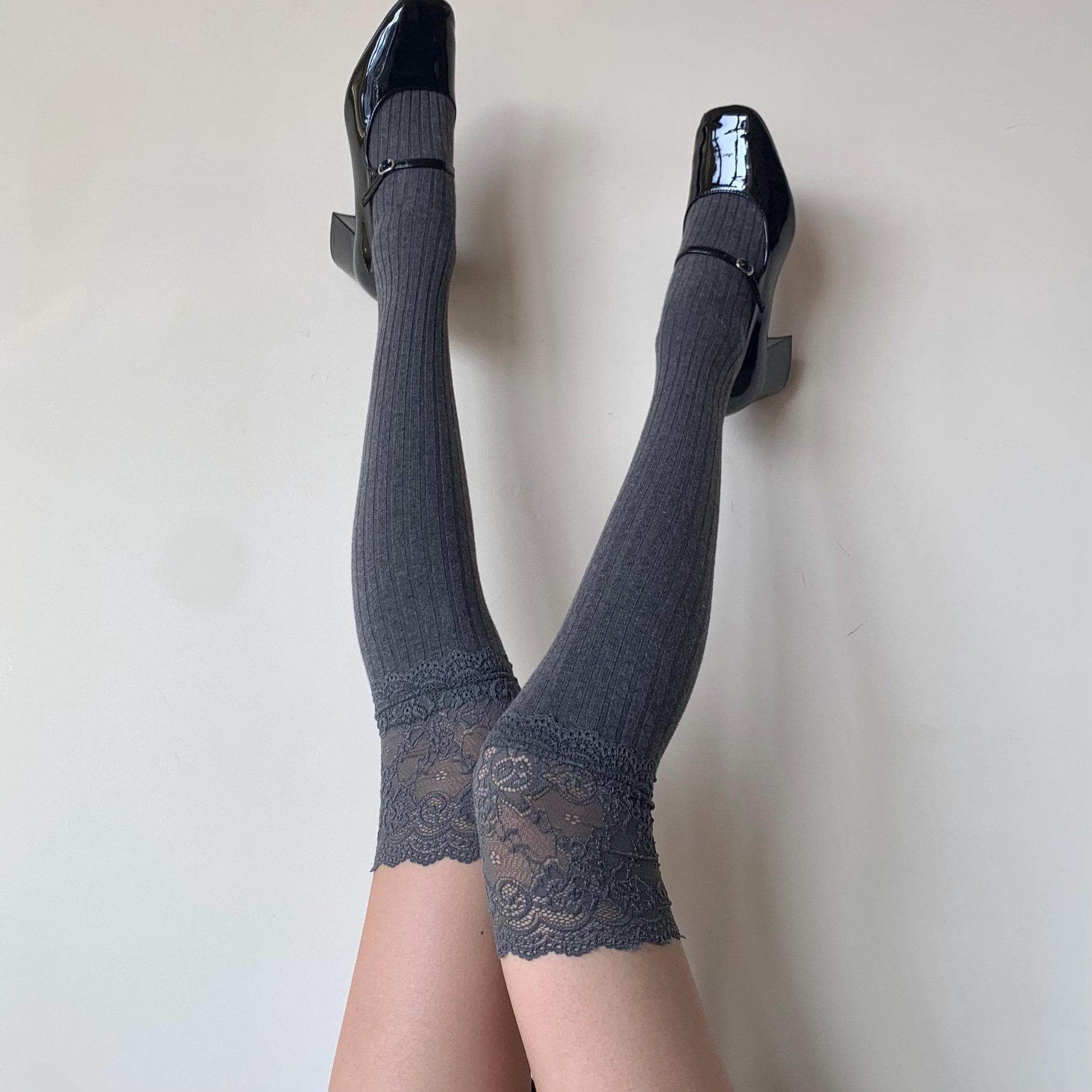 Thigh High Socks with Floral Pattern Lace Trim