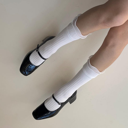 White Cotton Socks with Lotus Leaf Shape Lace Trim