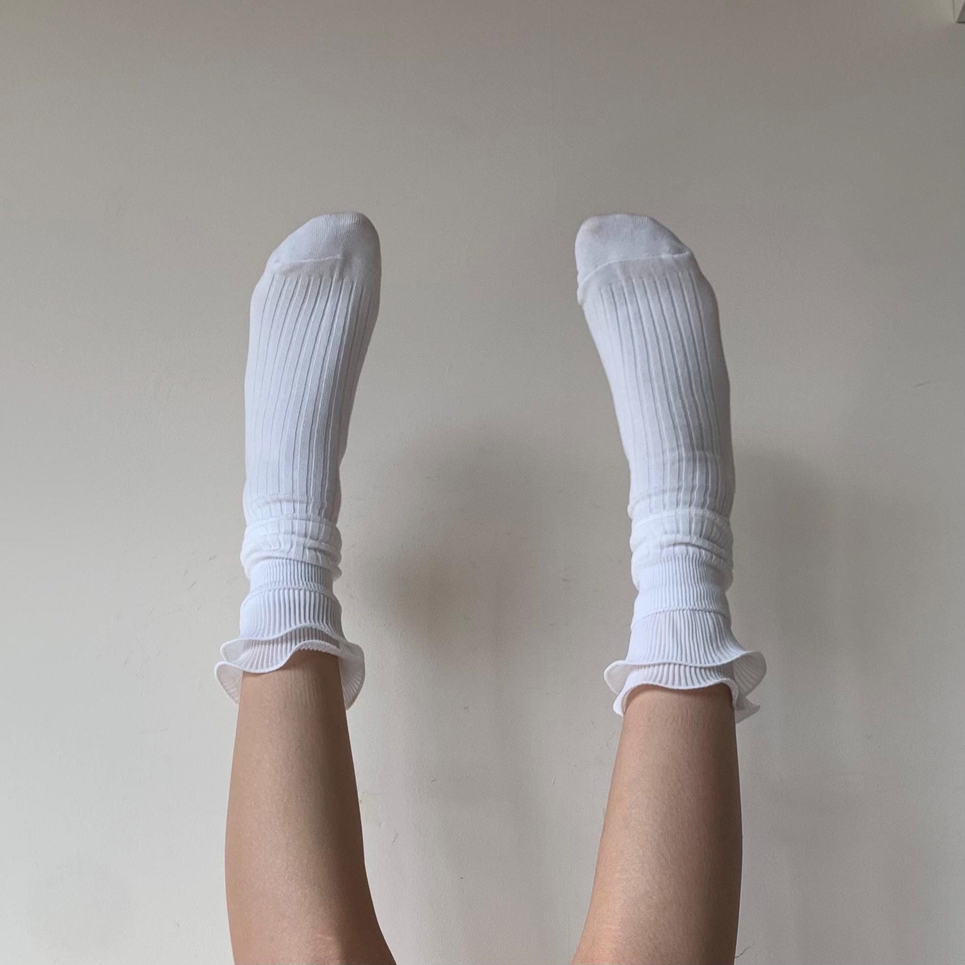 White Cotton Socks with Lotus Leaf Shape Lace Trim